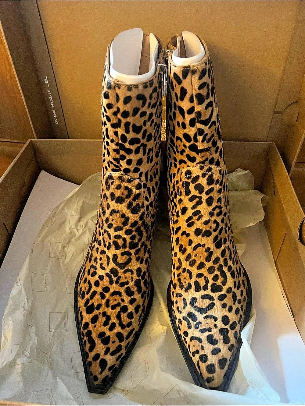 Dolce vita Leopard Print Pointed-Toe Booties New